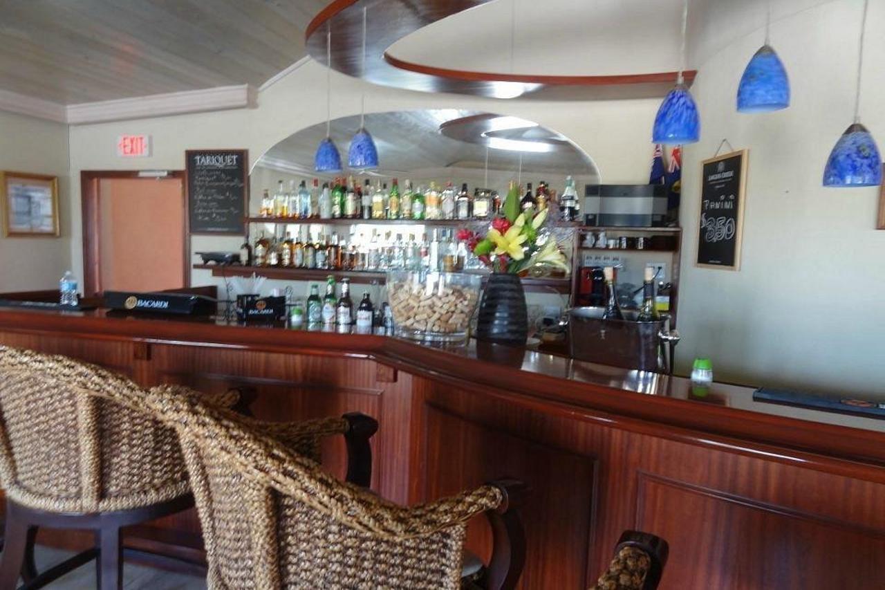 Caribbean Paradise Inn Grace Bay Extérieur photo