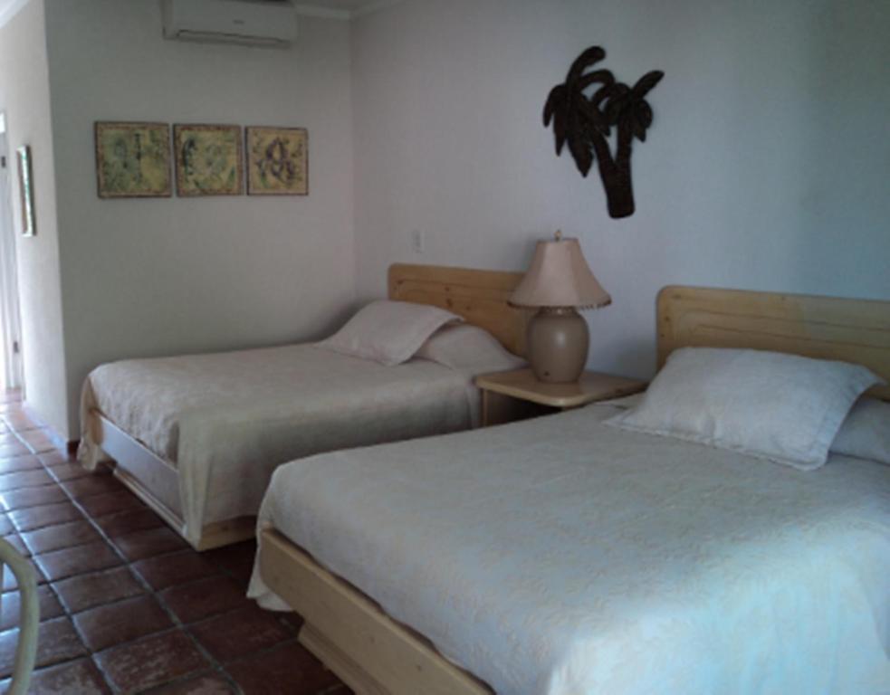 Caribbean Paradise Inn Grace Bay Extérieur photo